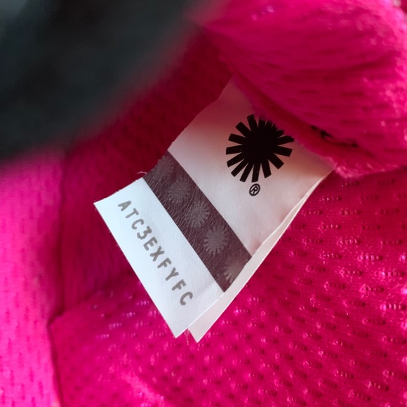 UGG Women’s Highland Sneakers - Picture 6 of 7